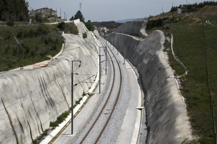 Linha da Beira Alta reabre no domingo, com três anos de atraso e os mesmos tempos de percurso