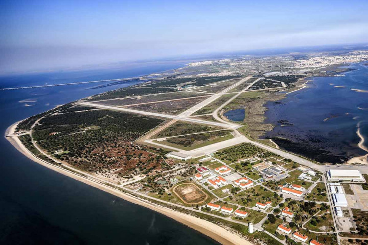 IMT lançou concurso para escolher localização do novo aeroporto de Lisboa